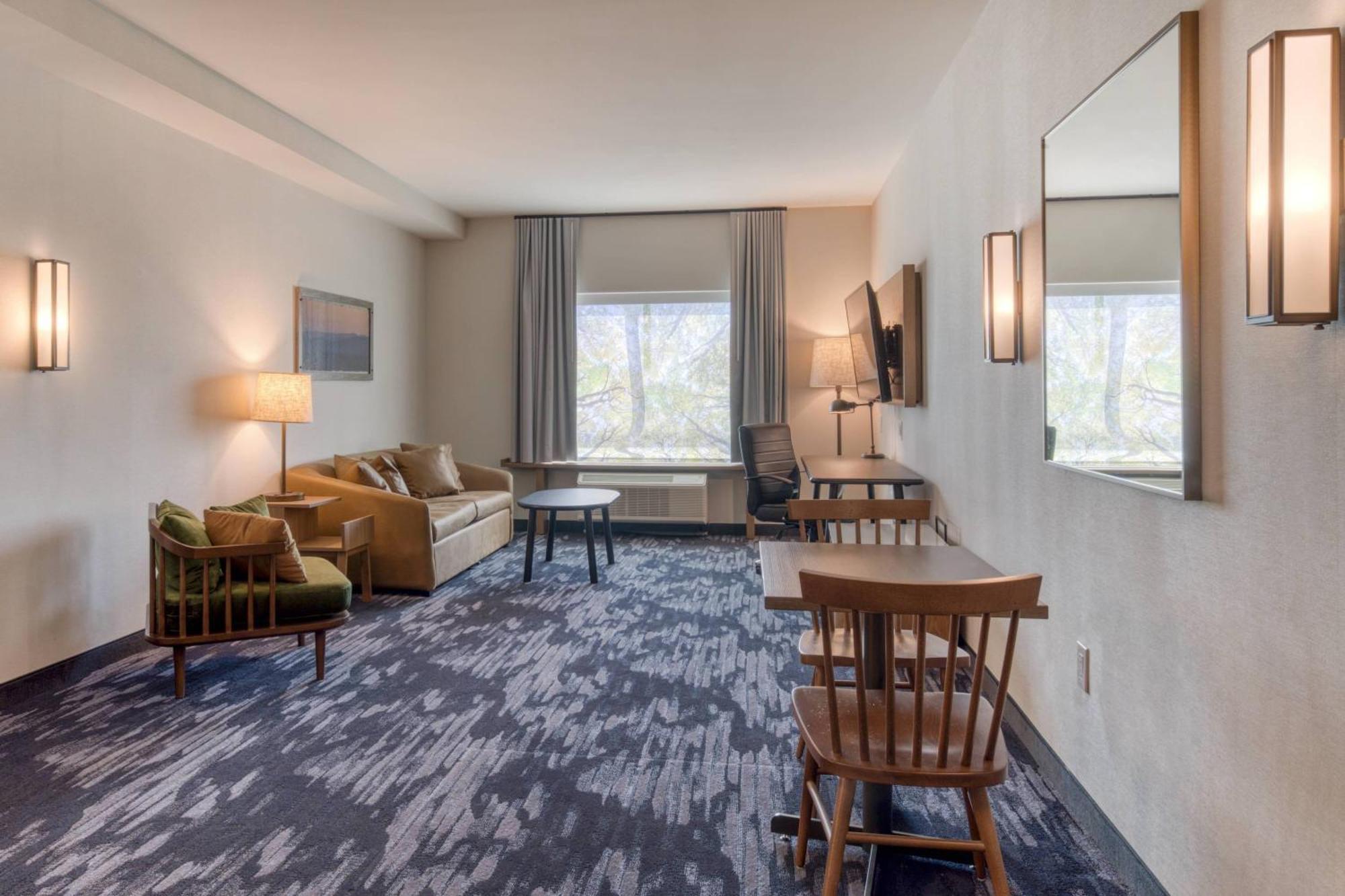 Fairfield Inn & Suites By Marriott Charlotte Belmont Exteriör bild
